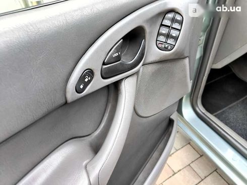 Ford Focus 2004 - фото 27