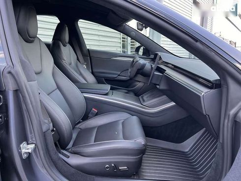 Tesla Model S 2022 - фото 30