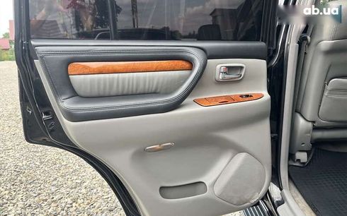 Lexus LX 2005 - фото 26