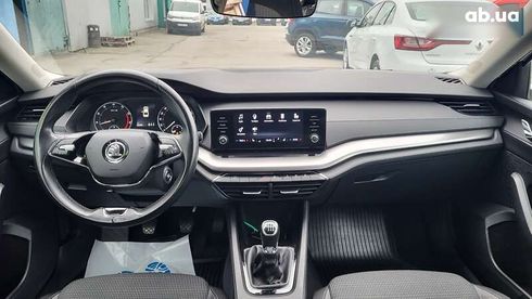 Skoda Octavia 2021 - фото 25