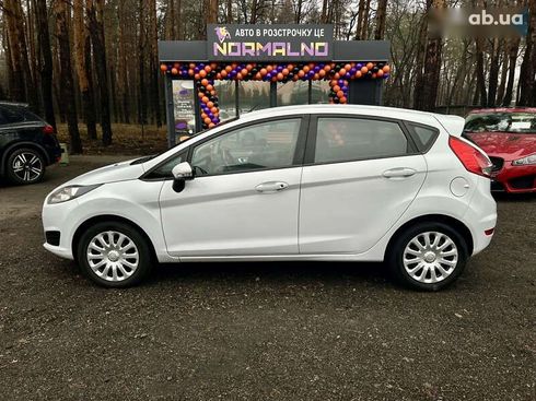 Ford Fiesta 2015 - фото 9