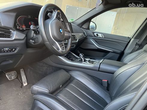 BMW X5 2021 - фото 28