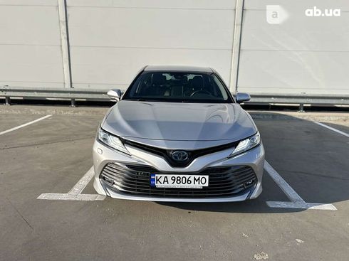 Toyota Camry 2020 - фото 4