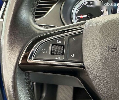 Skoda Octavia 2019 - фото 12