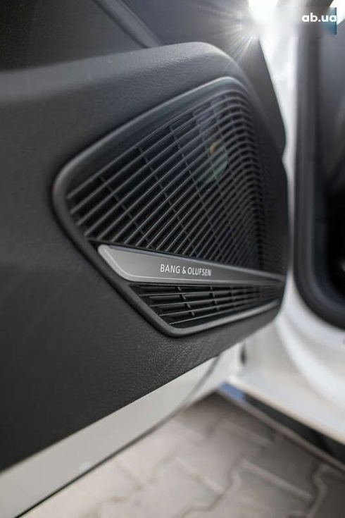 Audi A4 2019 - фото 21