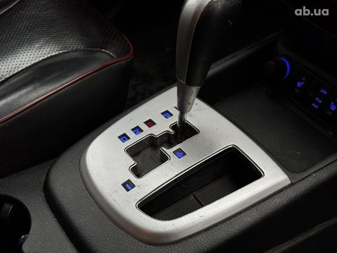 Hyundai Santa Fe 2009 красный - фото 46