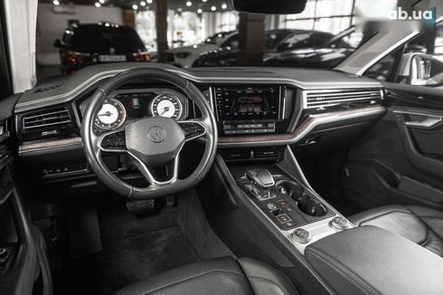 Volkswagen Touareg 2021 - фото 15