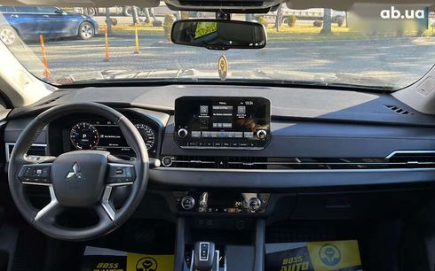 Mitsubishi Outlander 2023 - фото 13