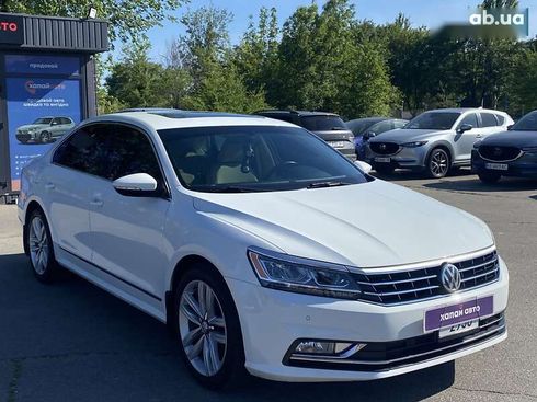Volkswagen Passat 2016 - фото 4