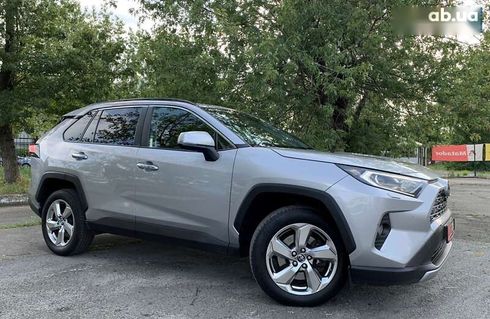 Toyota RAV4 2019 - фото 22