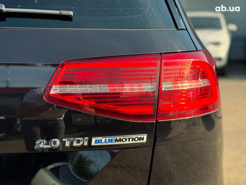 Volkswagen Passat 2017 черный - фото 15