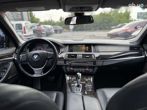 BMW 5 серия 2015 - фото 16