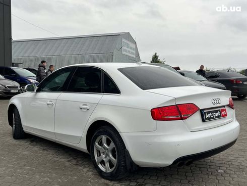 Audi A4 2010 белый - фото 7