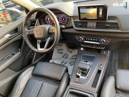 Audi Q5 2017 - фото 10