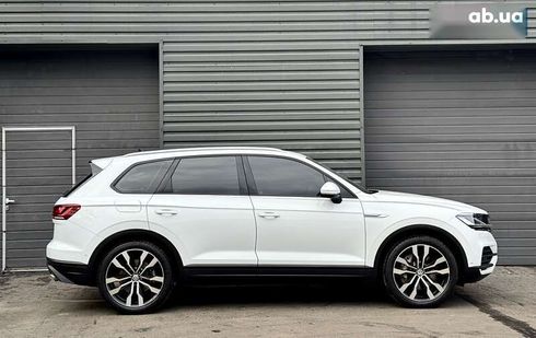 Volkswagen Touareg 2020 - фото 14