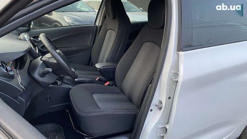 Renault Zoe 2019 - фото 25