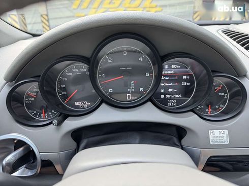 Porsche Cayenne 2013 - фото 30