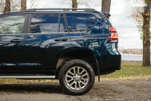 Toyota Land Cruiser Prado 2017 - фото 3