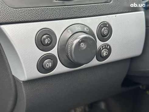 Opel Astra 2006 - фото 17