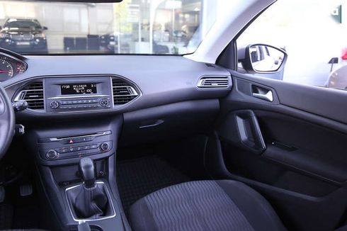 Peugeot 308 2015 - фото 13