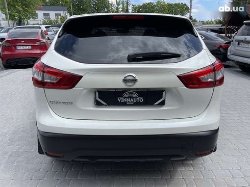 Nissan Qashqai 2017 - фото 17