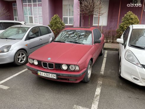 BMW 5 серия 1993 вишневый - фото 8