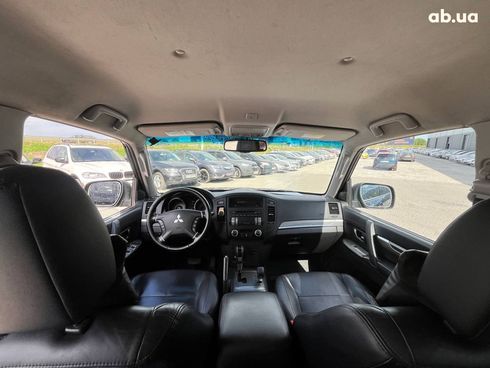 Mitsubishi Pajero Wagon 2011 черный - фото 25