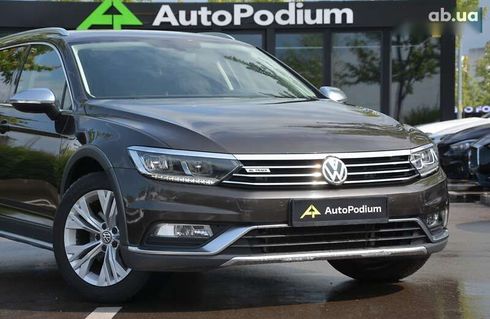 Volkswagen passat alltrack 2017 - фото 3