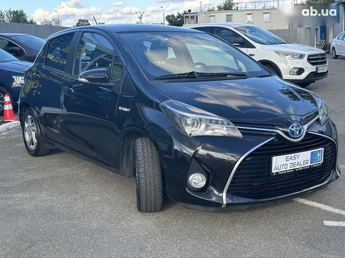 Toyota Yaris 2015 - фото 4