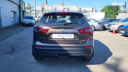 Nissan Qashqai 2021 - фото 12