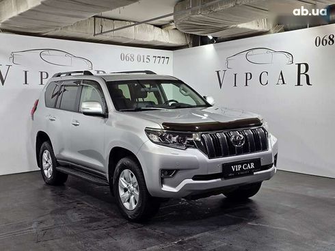 Toyota Land Cruiser Prado 2020 - фото 3