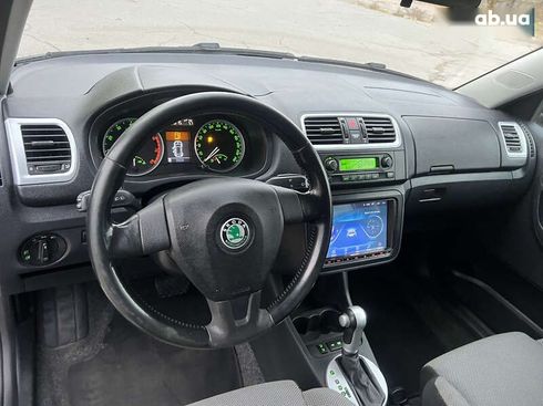 Skoda Fabia 2008 - фото 17