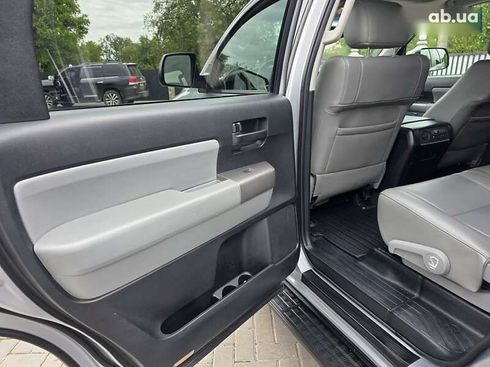 Toyota Sequoia 2014 - фото 21