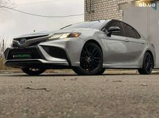 Продаж вживаних Toyota Camry в Києві - купити на Автобазарі