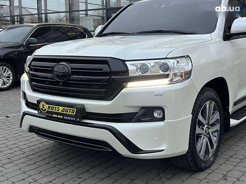 Toyota Land Cruiser 2016 - фото 9