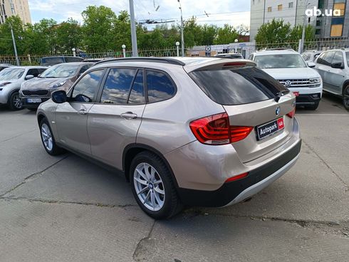 BMW X1 2010 серый - фото 4