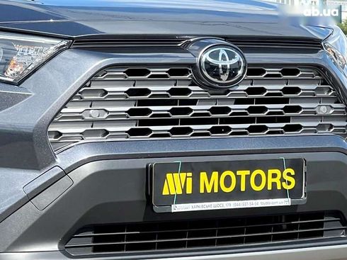 Toyota RAV4 2022 - фото 11