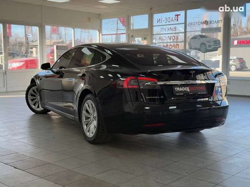 Tesla Model S 2018 - фото 6