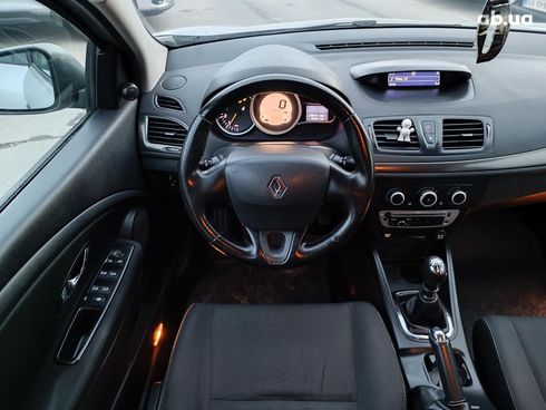 Renault Megane 2012 серый - фото 15