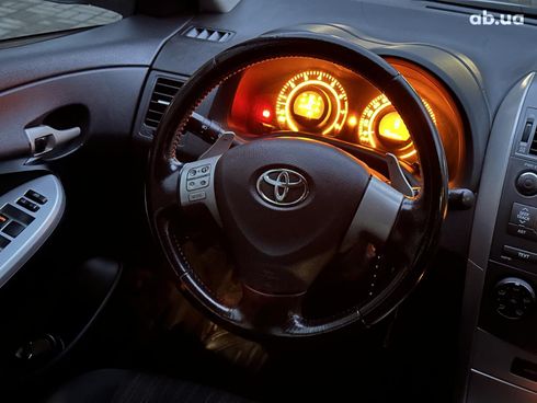 Toyota Corolla 2007 серый - фото 18