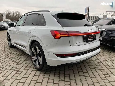 Audi E-Tron 2021 - фото 4