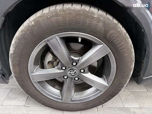 Toyota C-HR 2021 - фото 7