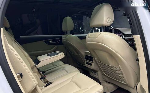 Audi Q7 2018 - фото 20