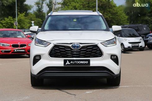 Toyota Highlander 2020 - фото 2