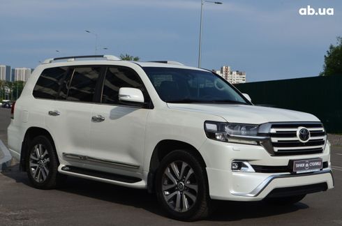 Toyota Land Cruiser 2016 белый - фото 5