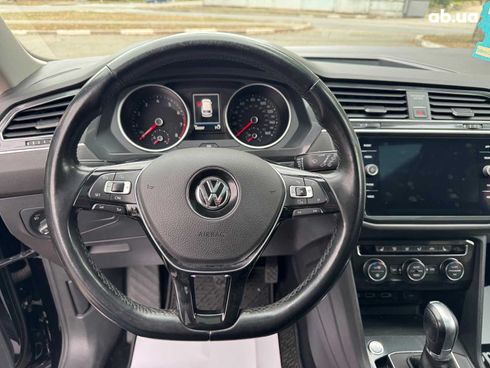 Volkswagen Tiguan 2017 черный - фото 25