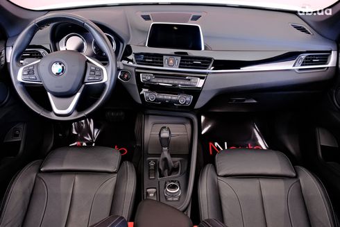 BMW X1 2018 белый - фото 7
