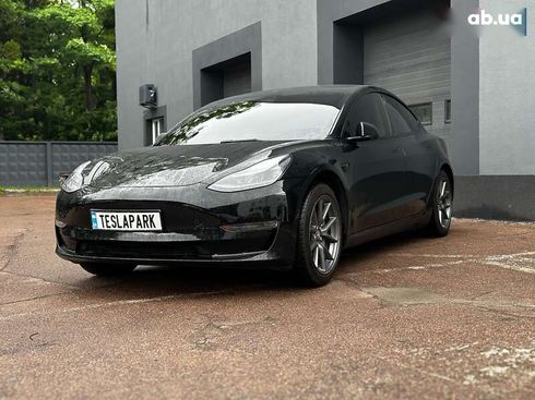 Tesla Model 3 2021 - фото 4