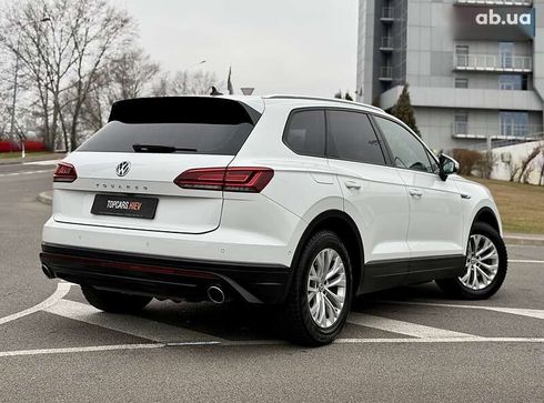 Volkswagen Touareg 2020 - фото 13