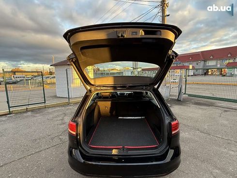 Volkswagen Passat 2017 - фото 14